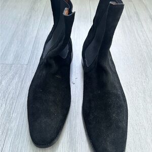 Elegant Black Suede Men's Boots